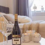 Viu Velvet Apartment